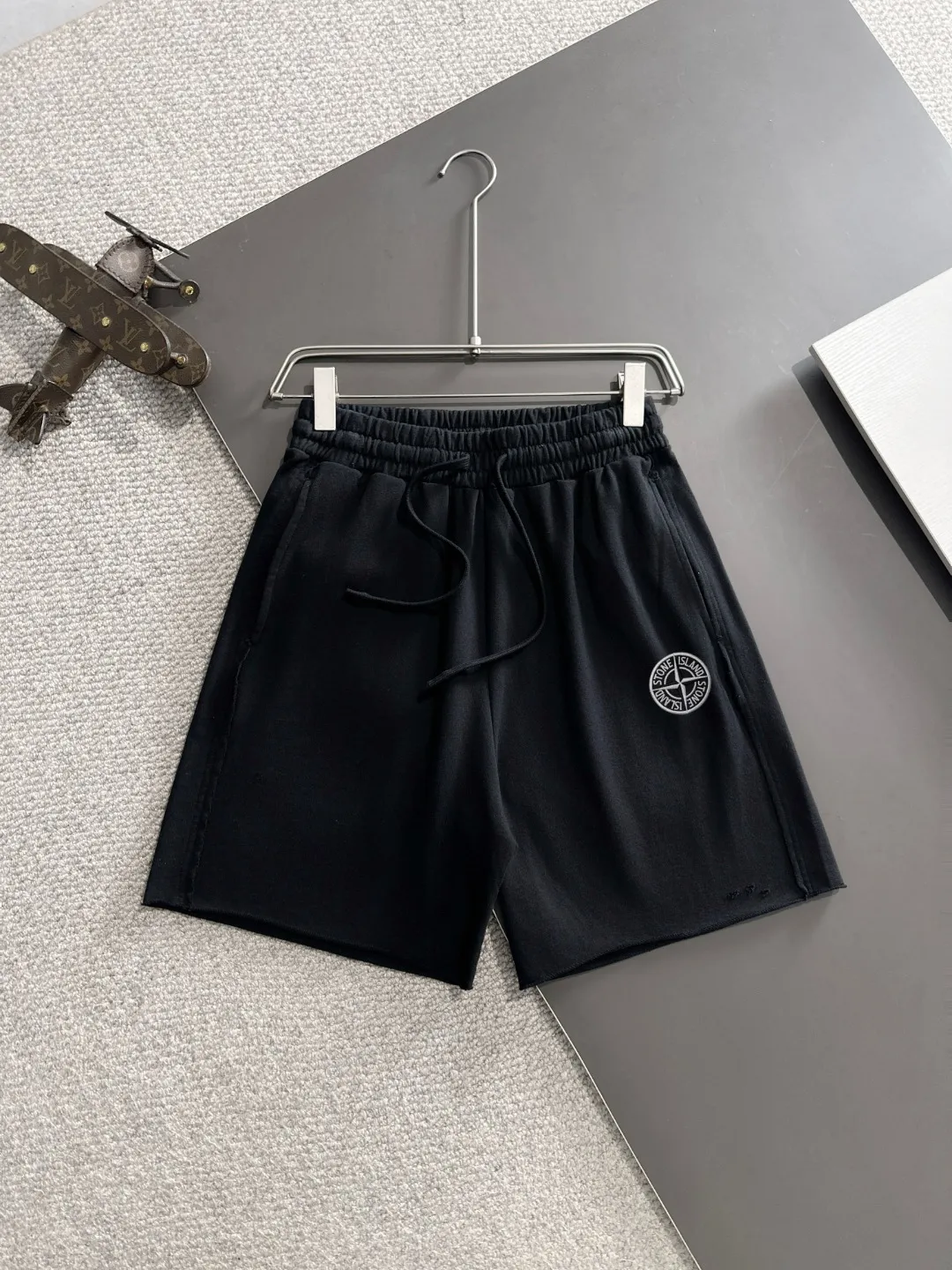 🅿️330 Next day shipping High-end goods Stone Island 2025 spring and summer new elastic band casual heavy-duty washed shorts, batik pure cotton tripe soft to the touch, counter-customized fabrics with high breathability and comfort, impeccable details, brand element design concept, reflecting high quality. It feels delicate and soft! It presents a casual cut and the upper body shape is great! Size: S-XL